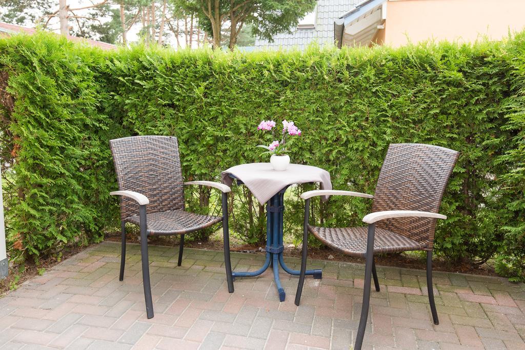 Hotel Garni Am Deich Zingst Oda fotoğraf