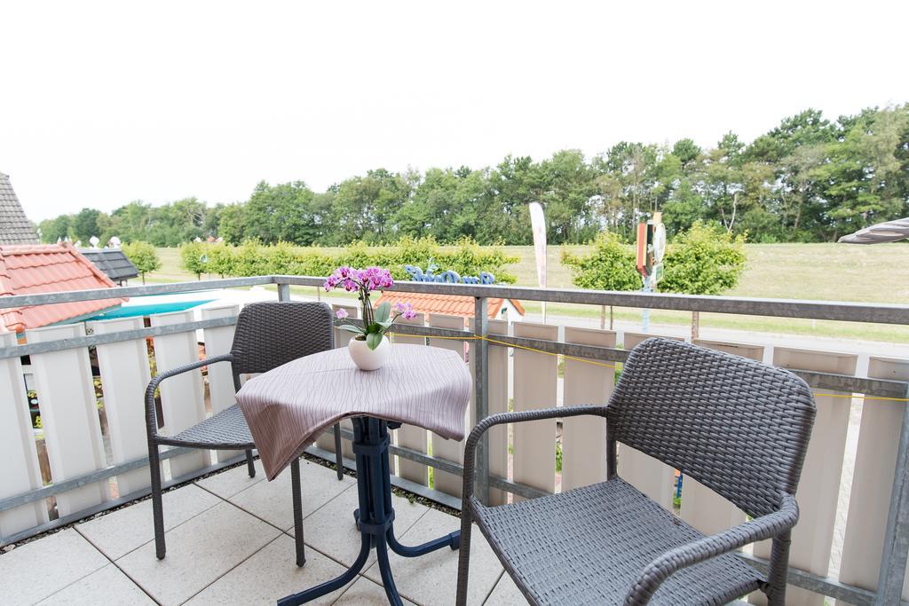 Hotel Garni Am Deich Zingst Oda fotoğraf