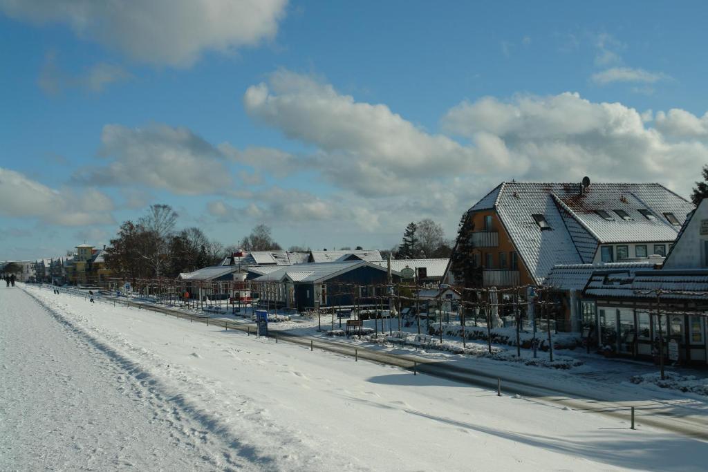 Hotel Garni Am Deich Zingst Dış mekan fotoğraf
